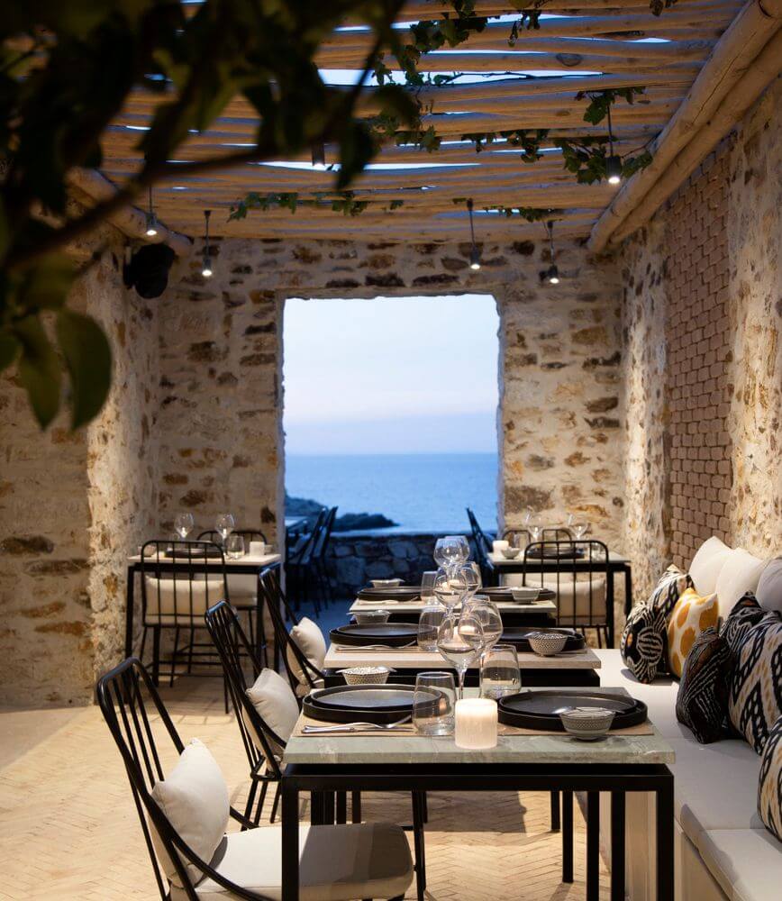 the rooster antiparos greece dining view